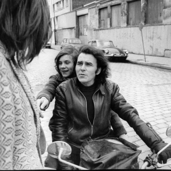 1970 - a-moto-dans-les-rues-de-paris